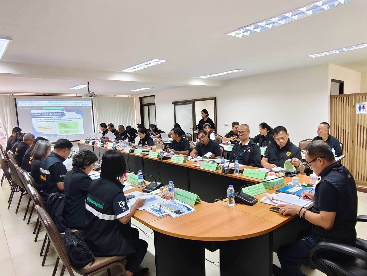 title - ผู้ตรวจราชการ ส.ป.ก. ร่วมประชุม ผู้ตรวจราชการกระทรวงเกษตรและสหกรณ์ เขตตรวจราชการที่ 6 ติดตามความก้าวหน้าผลการดำเนินงานตามแผนการตรวจราชการ จังหวัดภูเก็ต
